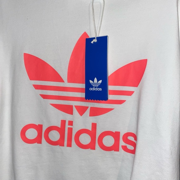 Adidas tshirt - Picture 3 of 3